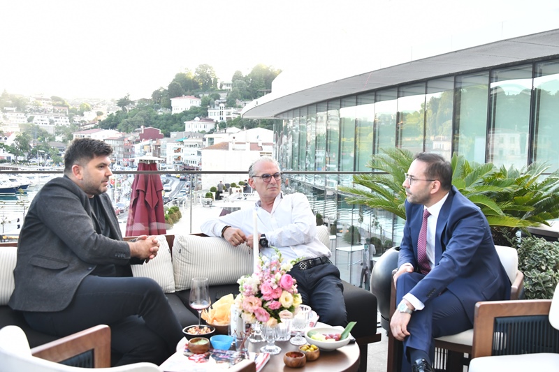 Yüzüklüler Kulübü :  Yeni Üyelerle Tan��ma Partisi The Grand Tarabya�da Gerçekle�ti 